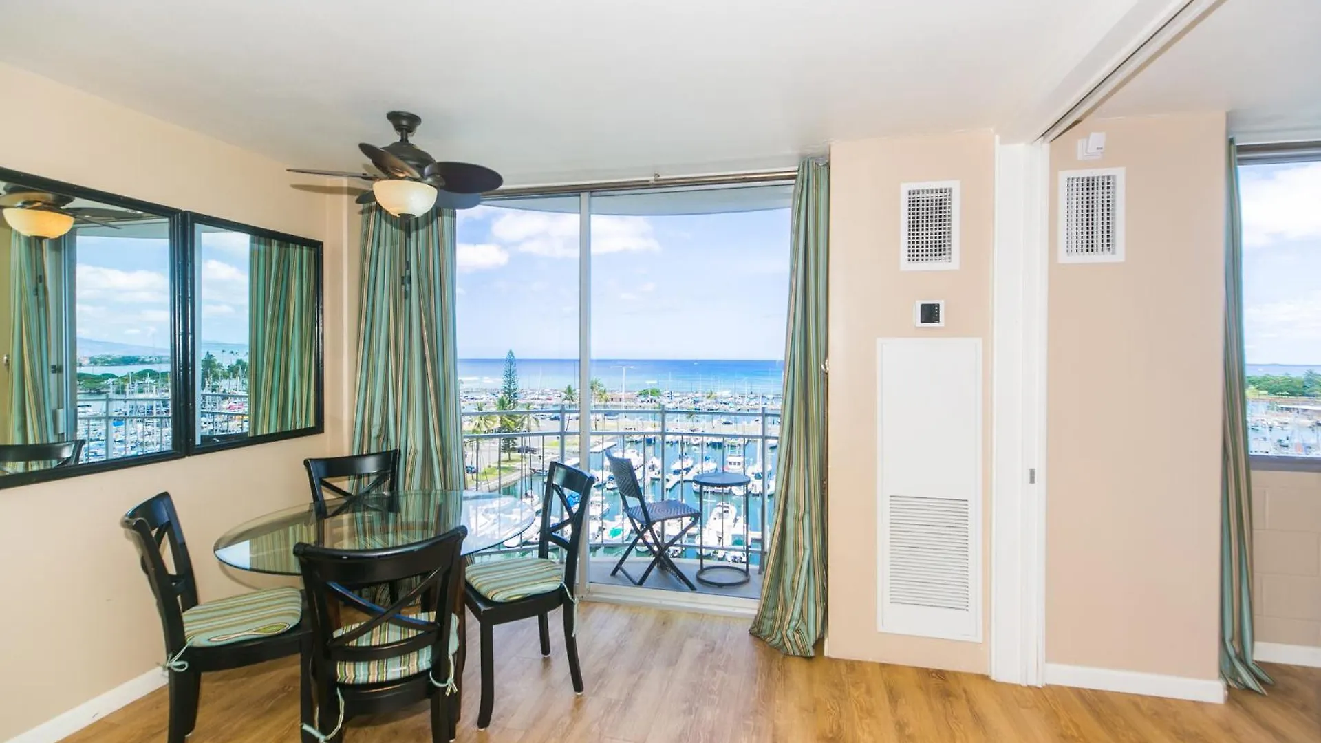 Ilikai Marina 984 Apartment Honolulu